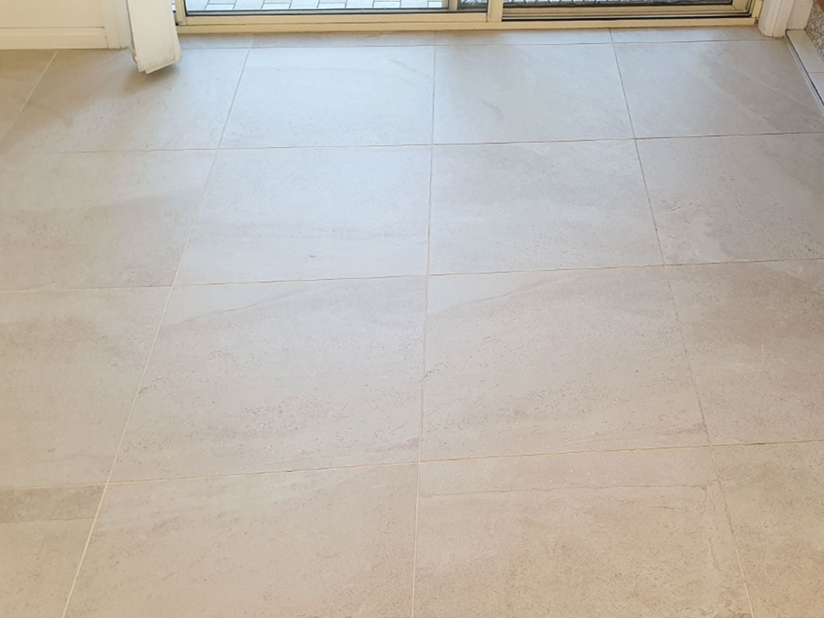 The same marble floor after diamond polishing and sealing